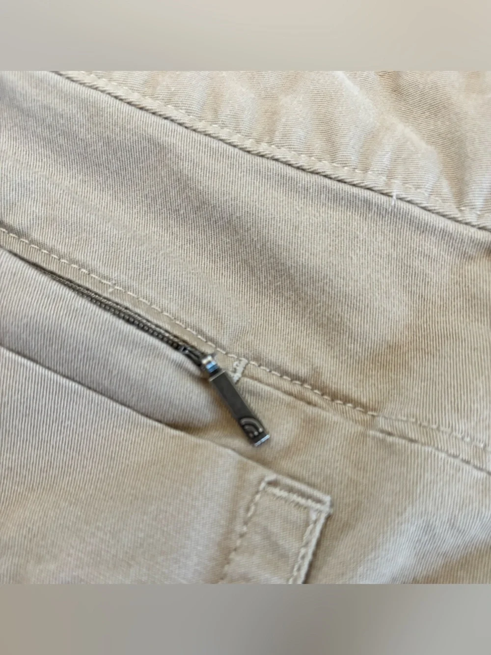 The North Face Men's Khaki Stretch Chinos - Size 36 Short